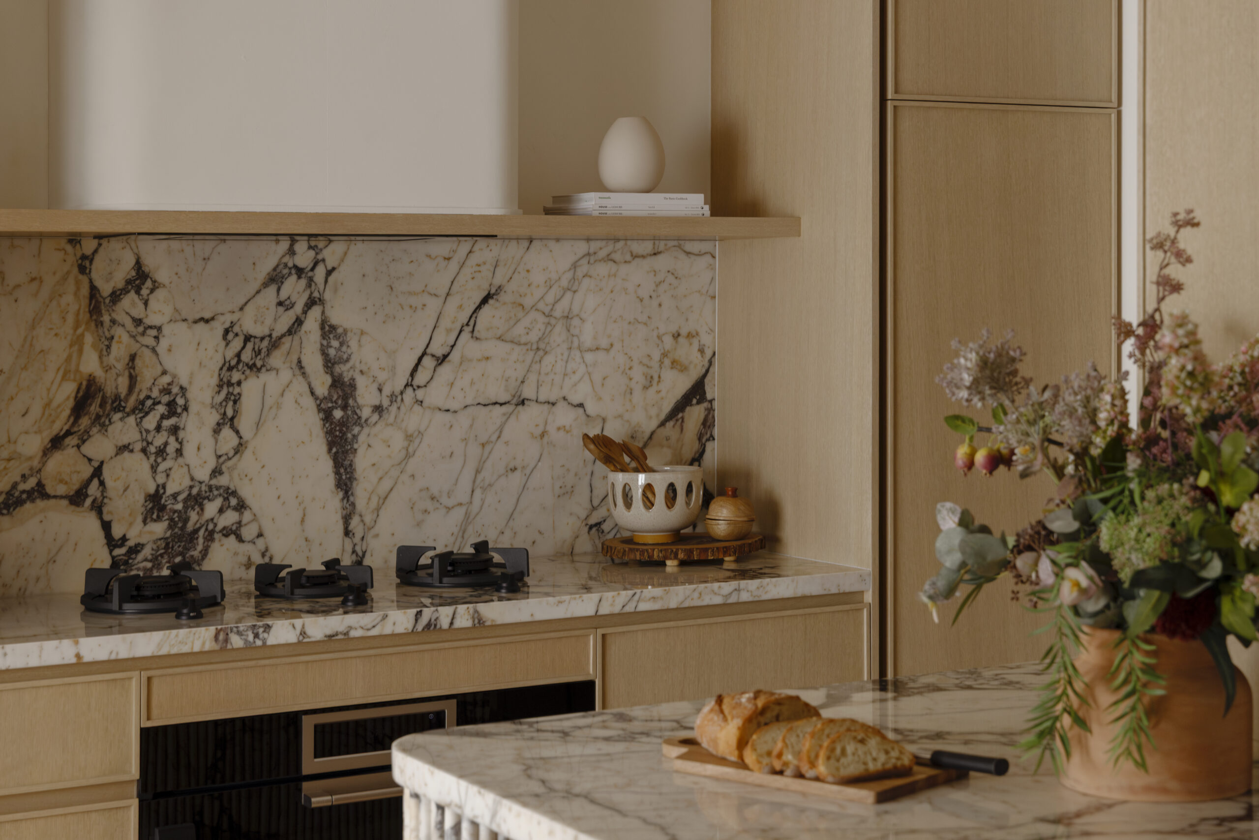 Studio bespoke_mira_23