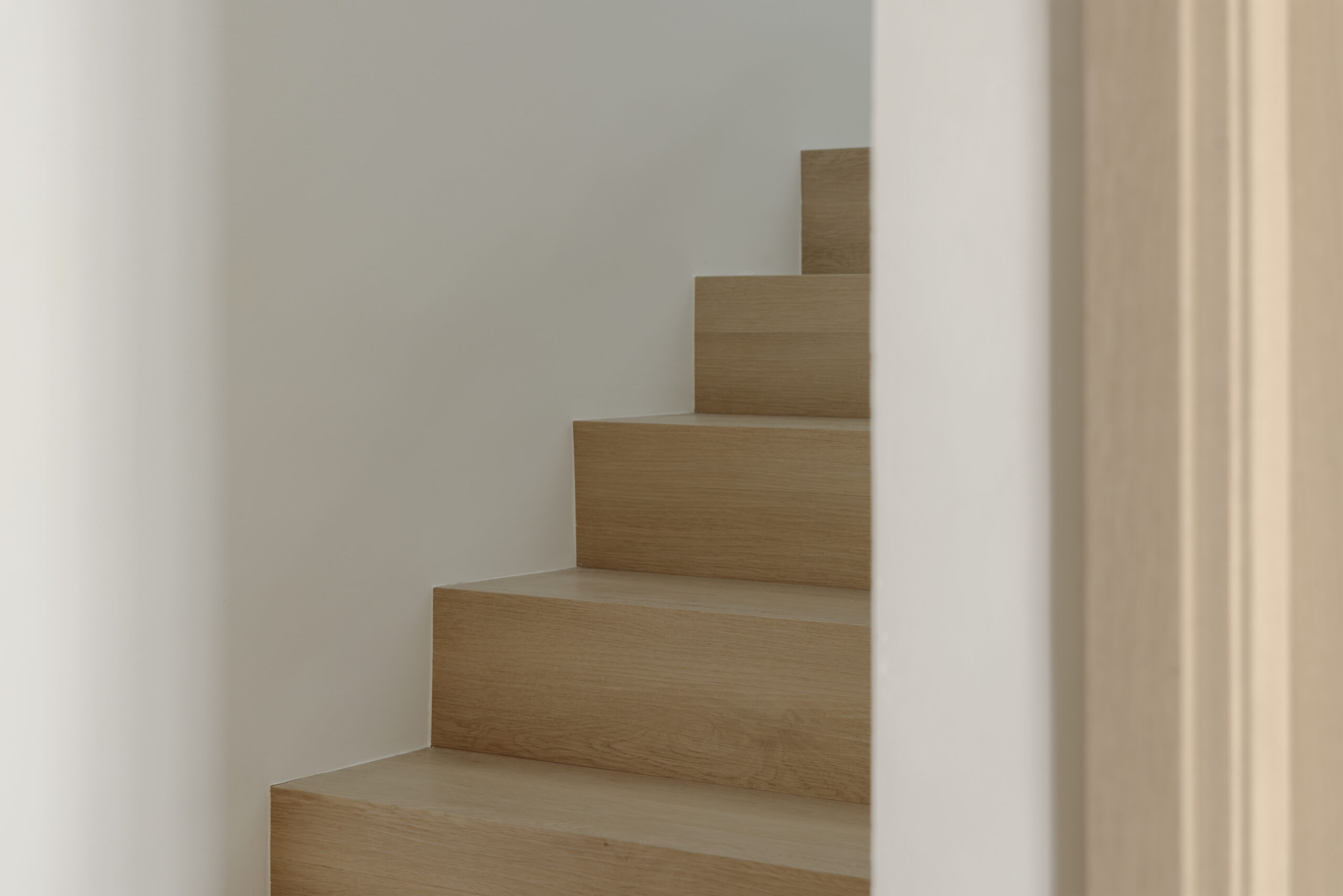 Studio bespoke_mira_28