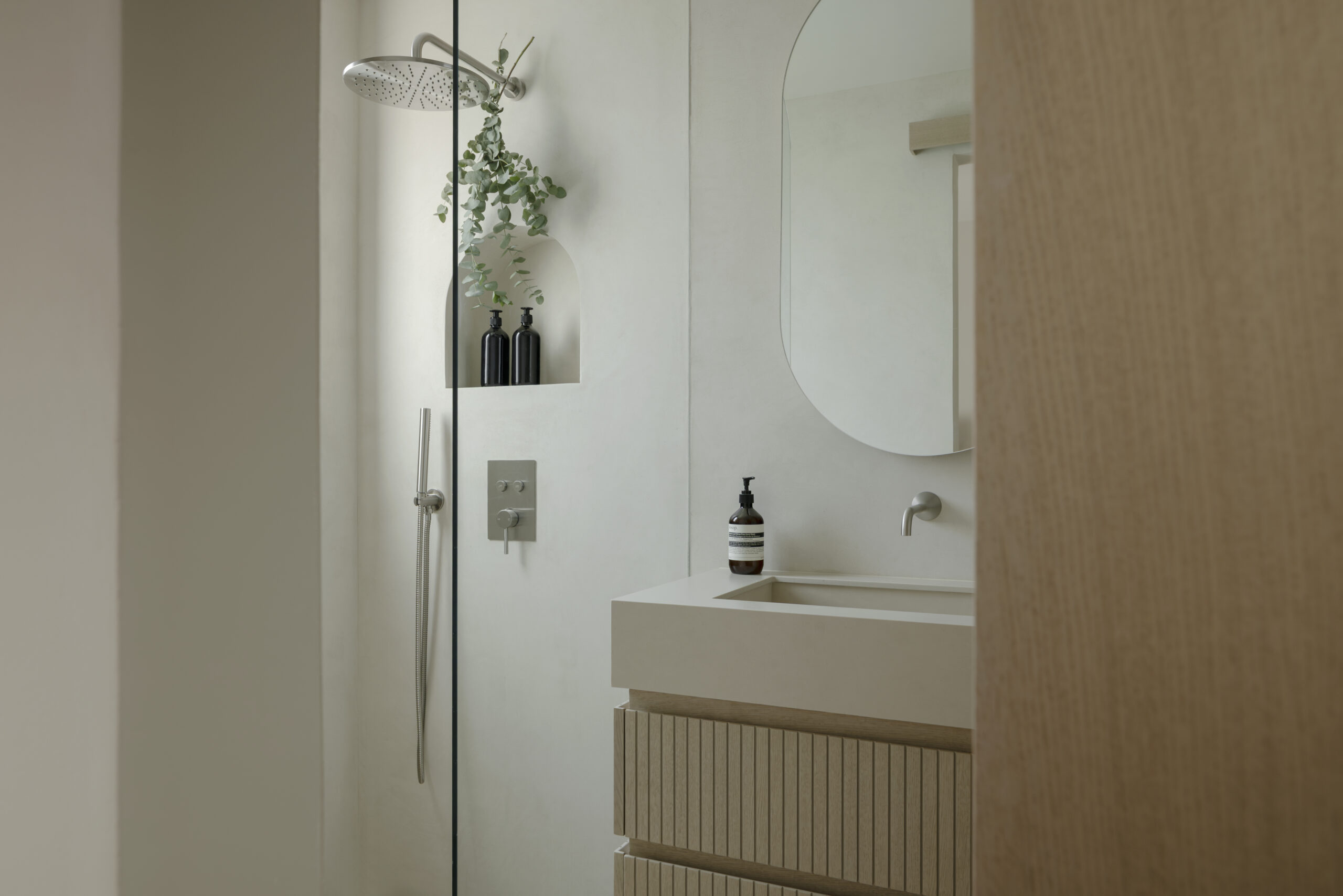 Studio bespoke_mira_31